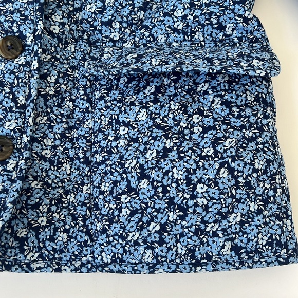 J. Crew Blue Floral Quilted Jacket. Size 2 - Picture 7 of 9